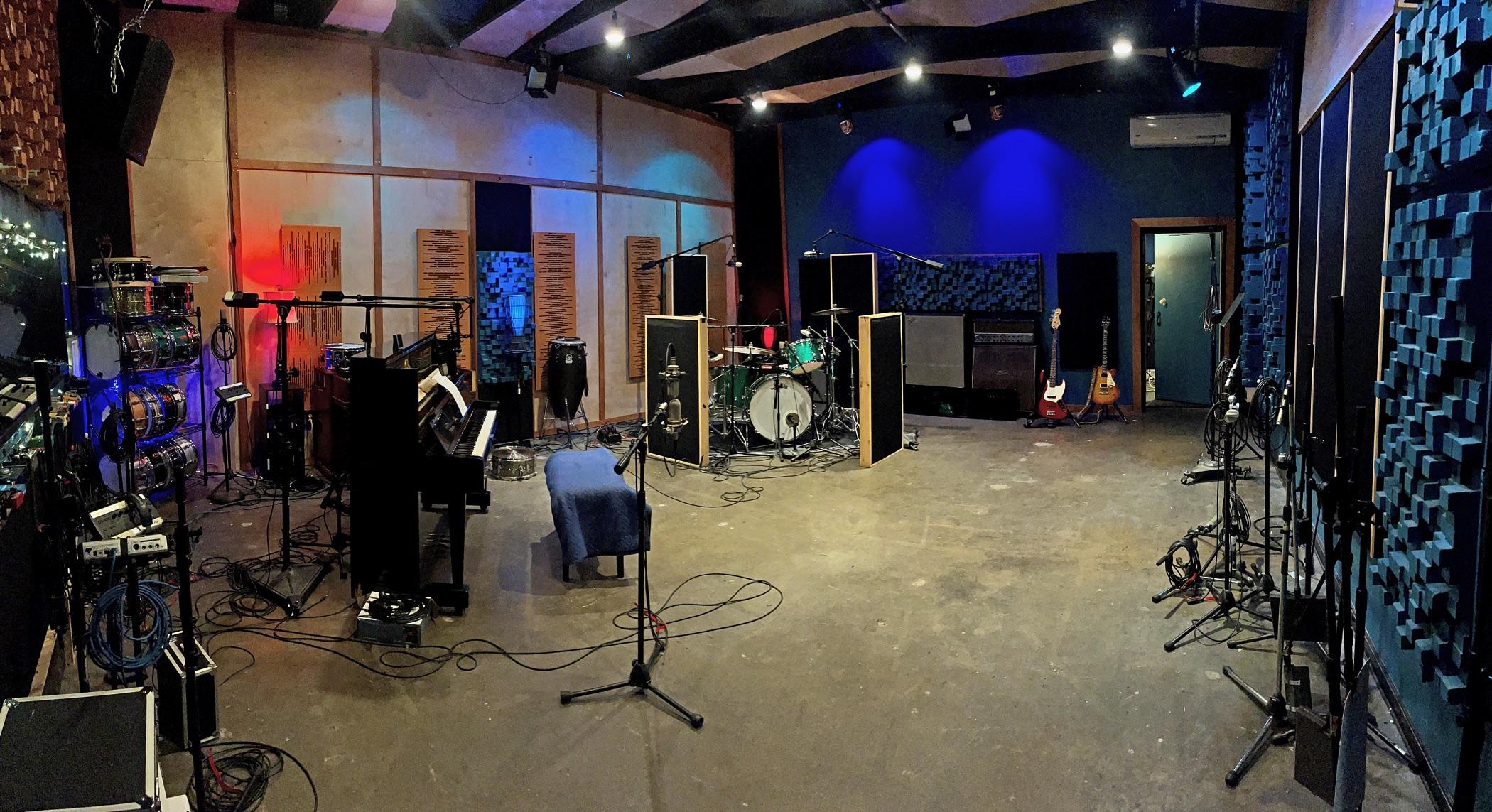 Recording studio live room for bands hollywood, ca